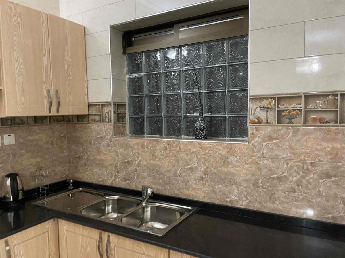 Jaffa Suites Kampala Buitenkant foto